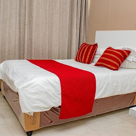 R Executive Apartments Хараре Экстерьер фото