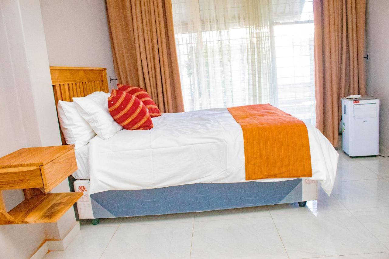 R Executive Apartments Хараре Экстерьер фото